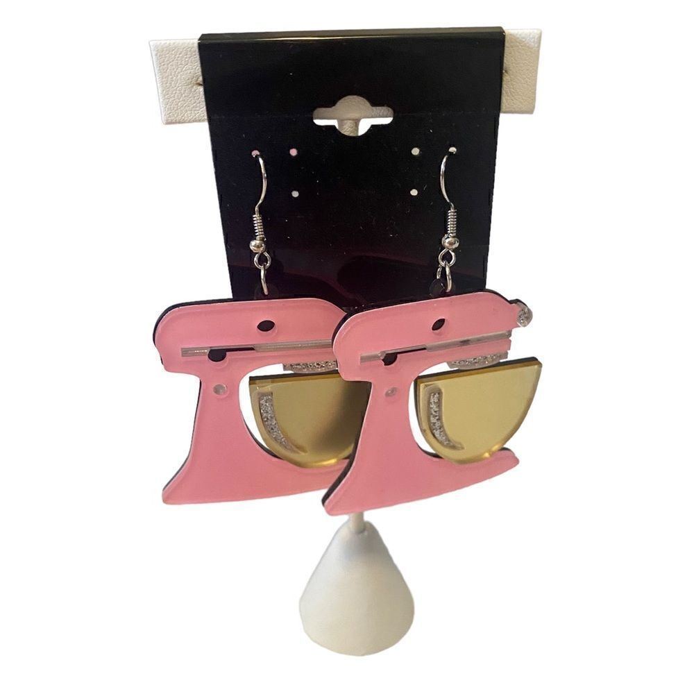 Pink Kitchen Aide Mixer Drop Earrings. Perfect for your favorite Pastry Chef.